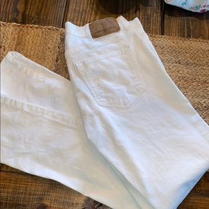 Men’s white American Eagle jeans